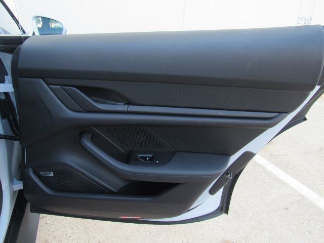 Used 2023 Porsche Taycan Premium Package w/ Premium Package image 26