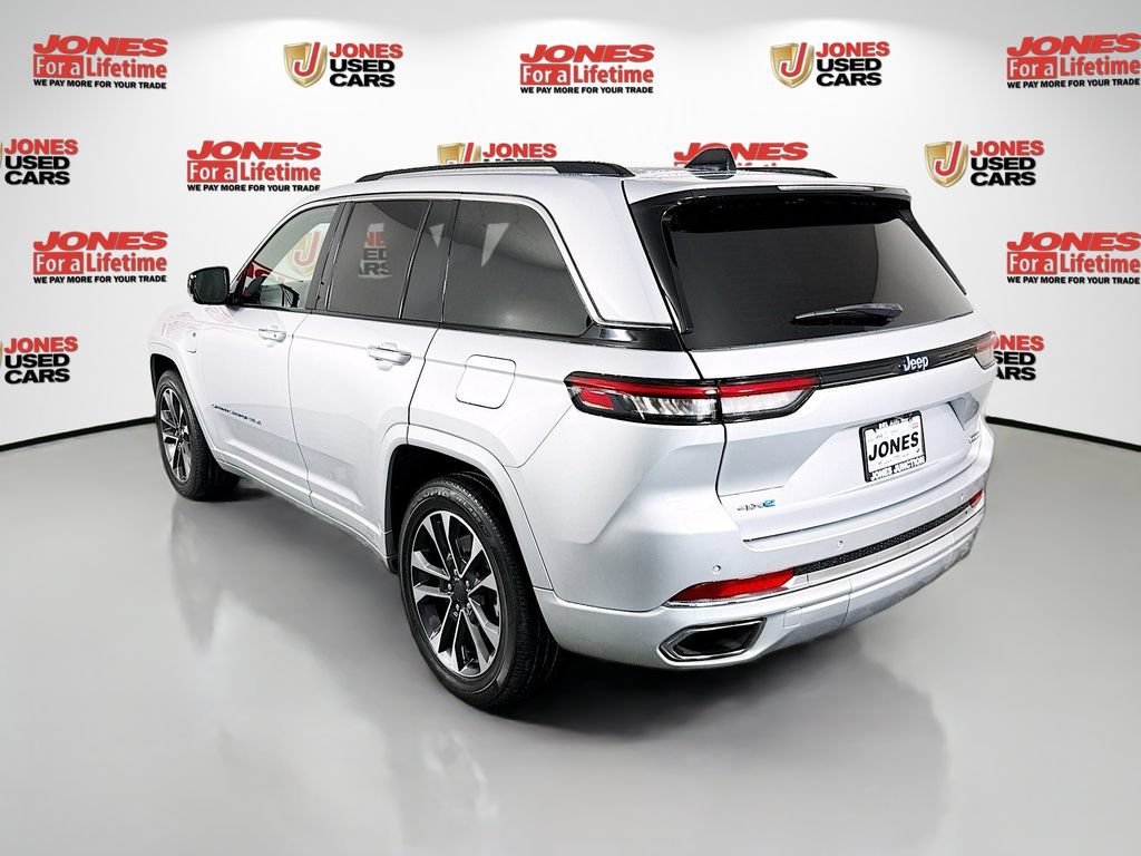 Used 2023 Jeep Grand Cherokee Overland AWD/4WD image 2