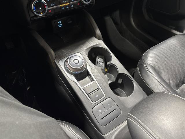 Used 2022 Ford Escape SEL w/ Technology Package image 12