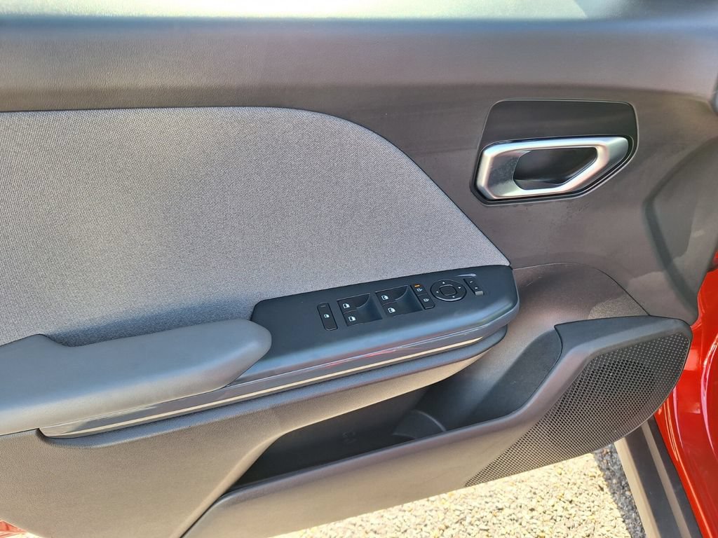 Used 2025 Kia K4 EX FWD image 28