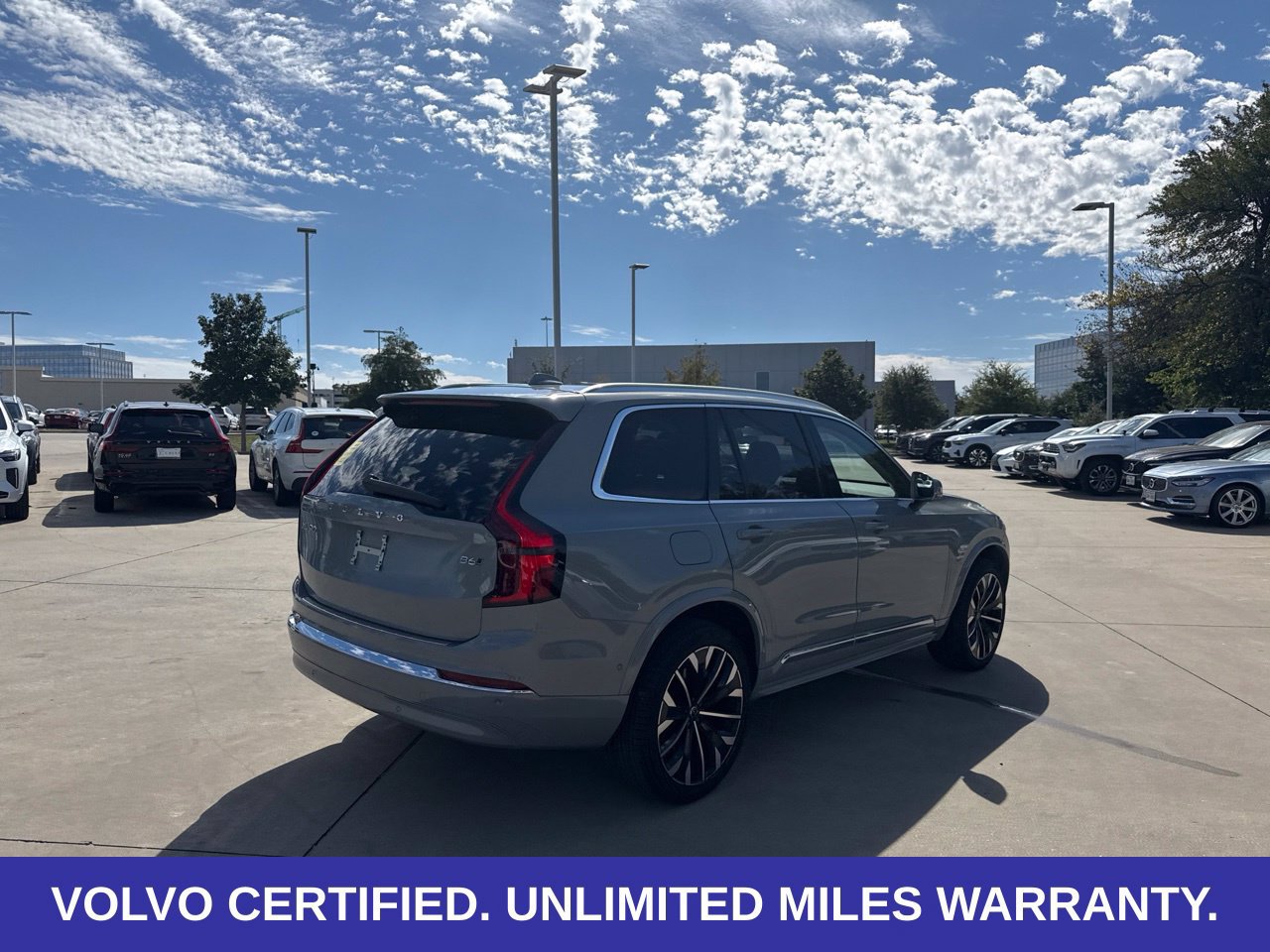 Certified 2026 Volvo XC90 B6 Plus AWD/4WD image 13