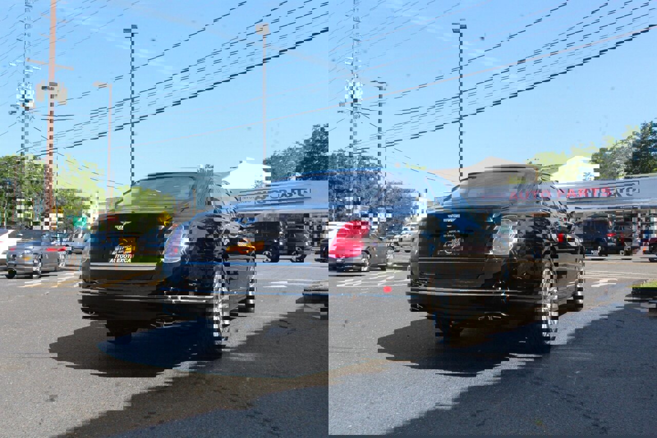 Used 2013 Bentley Mulsanne image 2