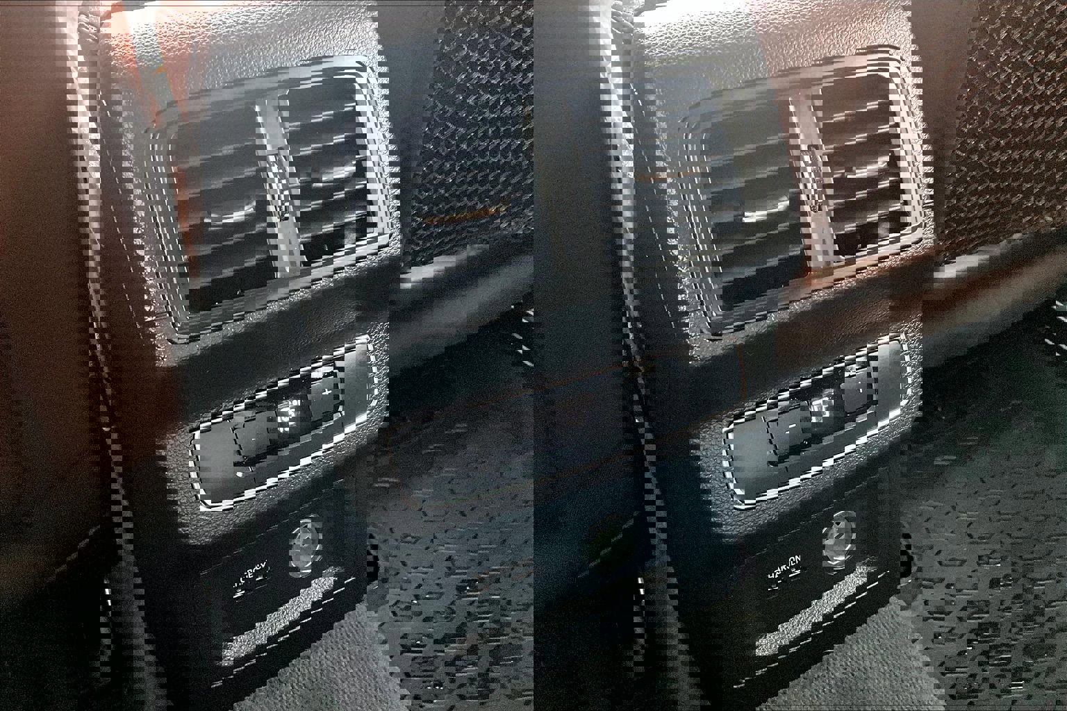 Used 2020 Audi Q5 2.0T Premium Plus w/ Premium Plus Package image 33