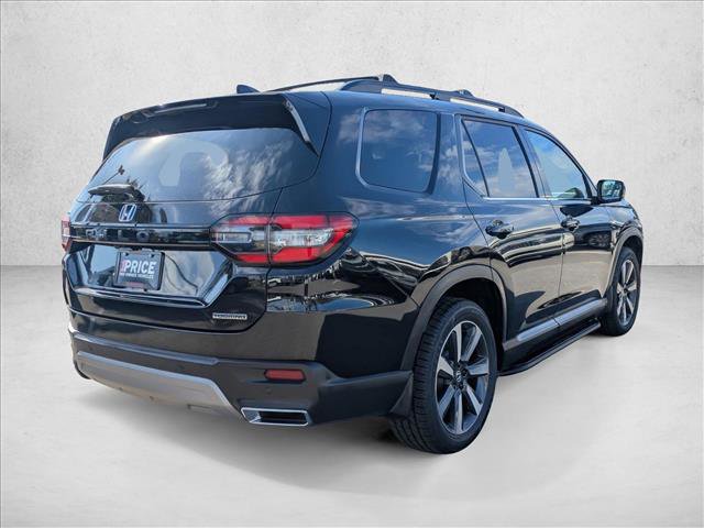Used 2024 Honda Pilot Touring image 5
