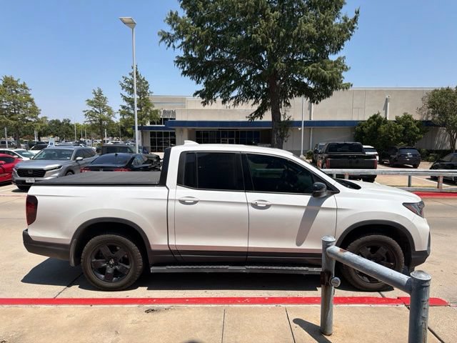 Used 2025 Honda Ridgeline Black Edition image 5