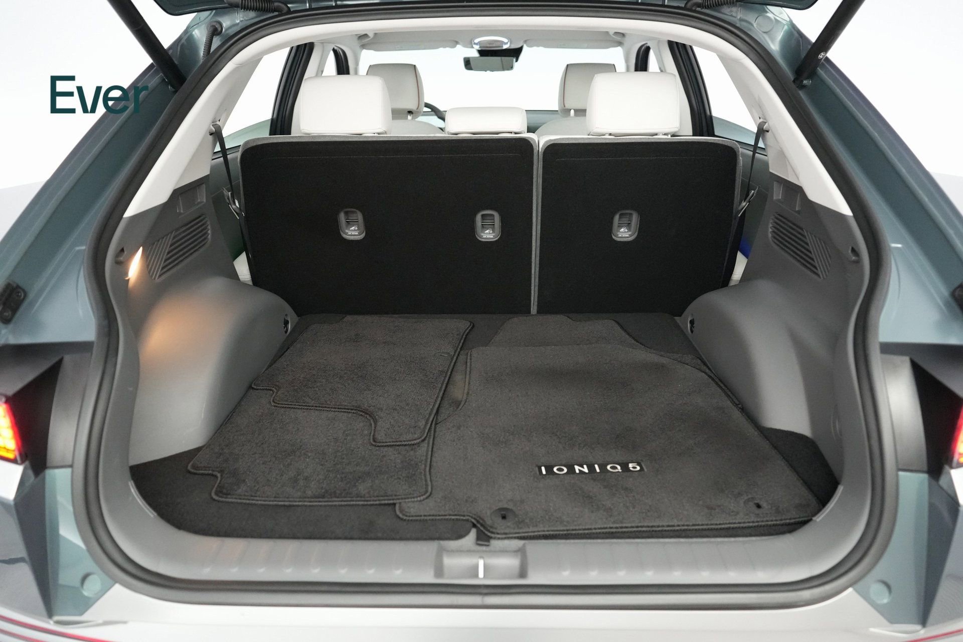 Used 2024 Hyundai Ioniq 5 Limited image 23