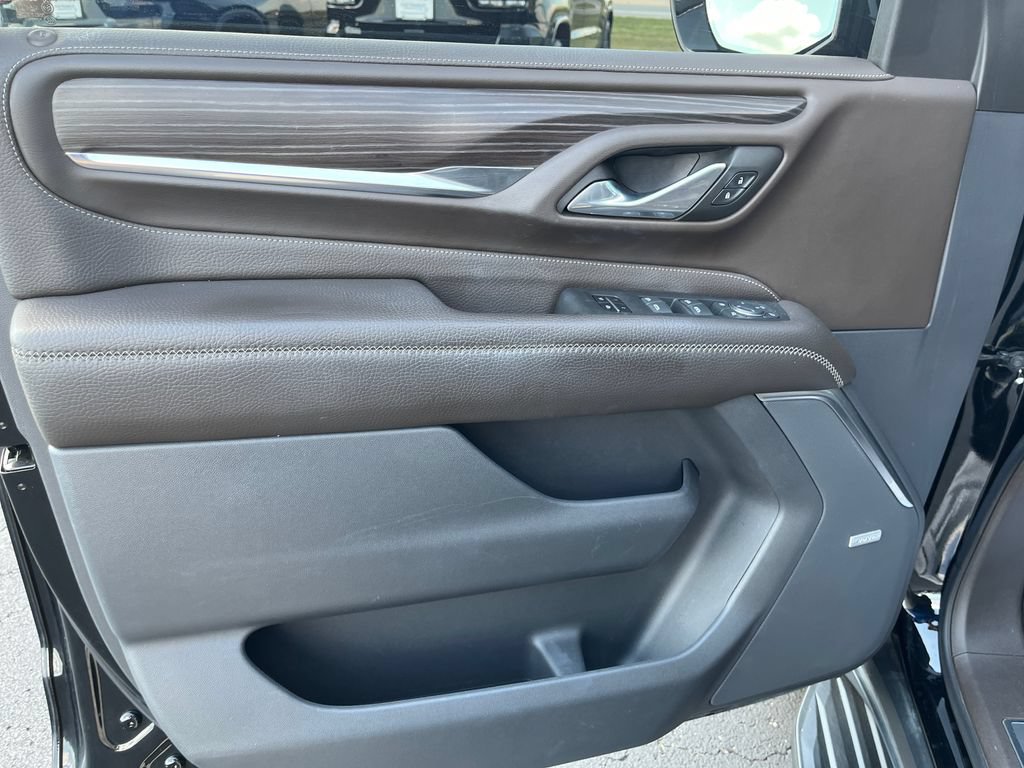 Used 2021 GMC Yukon XL Denali AWD/4WD image 11