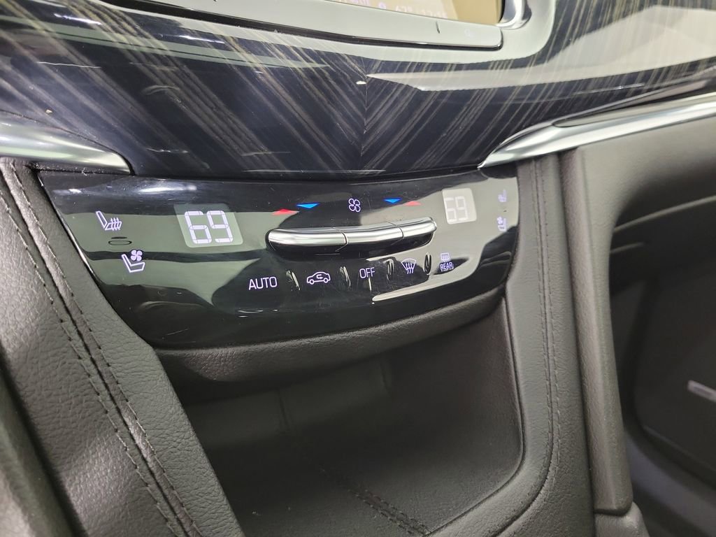 Certified 2023 Cadillac XT6 Premium Luxury image 29