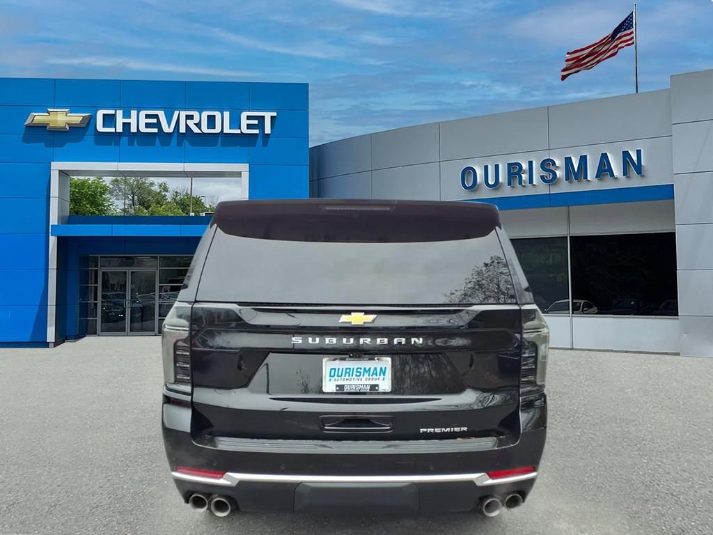 New 2026 Chevrolet Suburban Premier image 4
