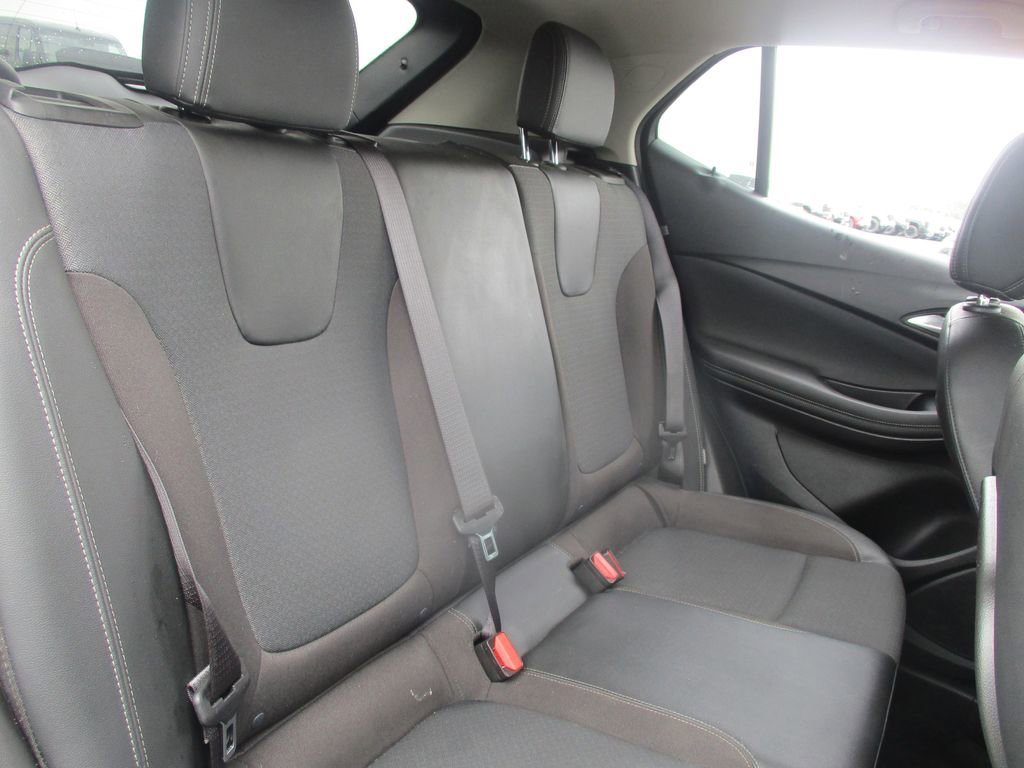 Certified 2021 Buick Encore GX Preferred w/ Sport Touring Package FWD image 21