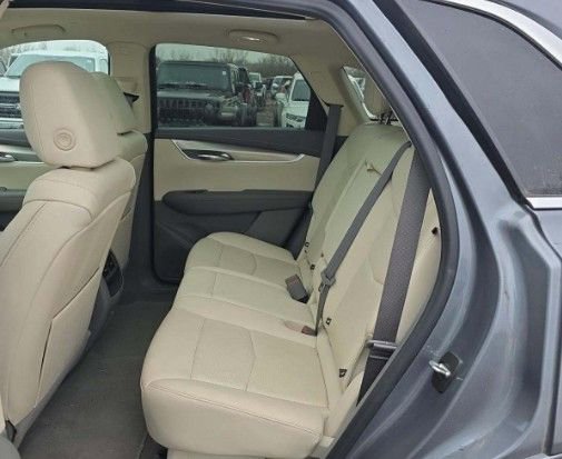 Used 2022 Cadillac XT5 Premium Luxury w/ Technology Package image 10