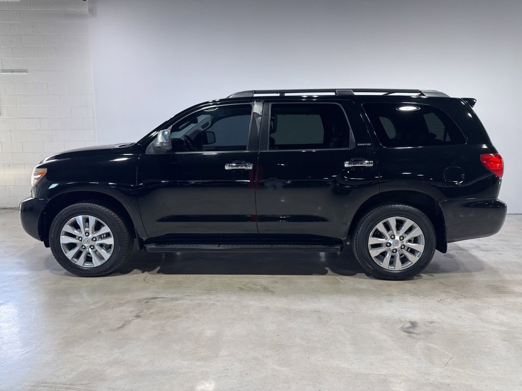 Used 2011 Toyota Sequoia Limited AWD/4WD image 4