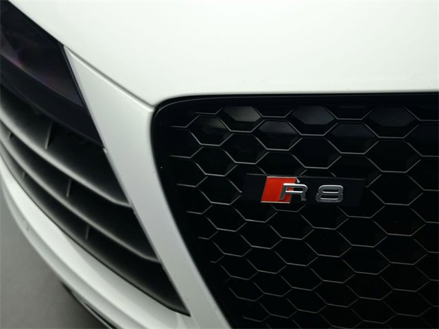 Used 2009 Audi R8 V8 w/ Enhanced Leather Pkg image 34