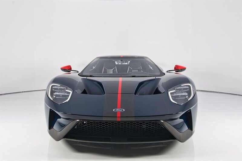 Used 2020 Ford GT Carbon Series image 3