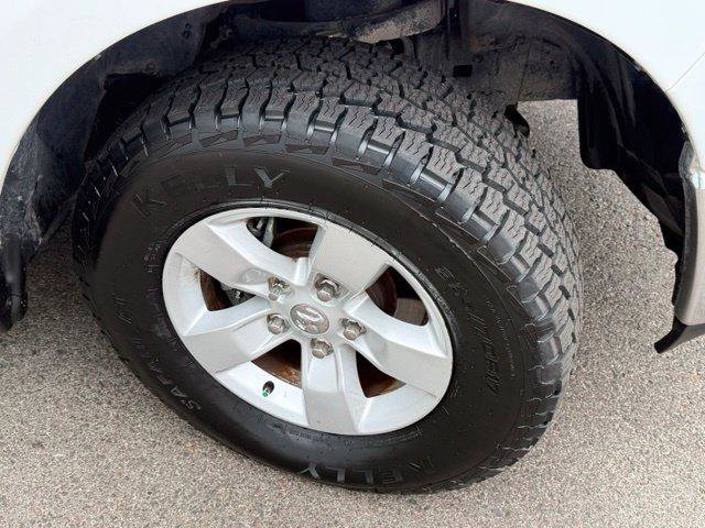 Used 2020 RAM 1500 Classic SLT AWD/4WD image 13