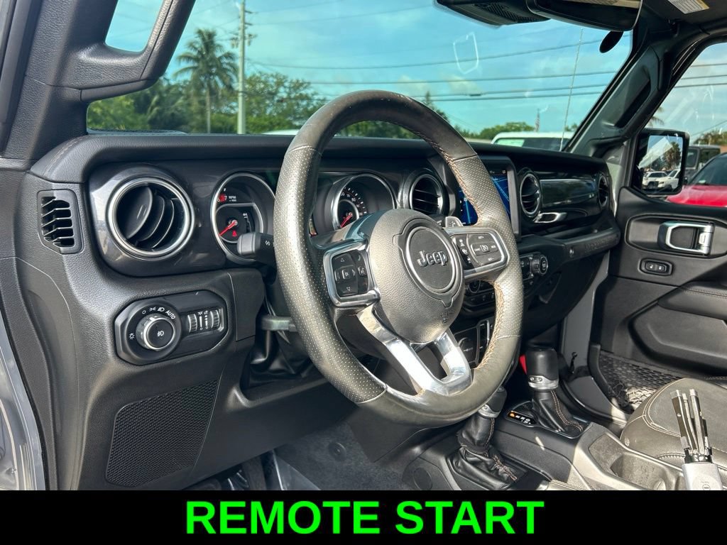 Used 2022 Jeep Wrangler Unlimited Rubicon w/ Trailer Tow Package AWD/4WD image 12
