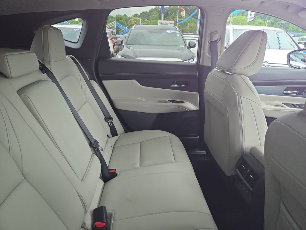 Used 2025 Nissan Murano SL AWD/4WD image 13
