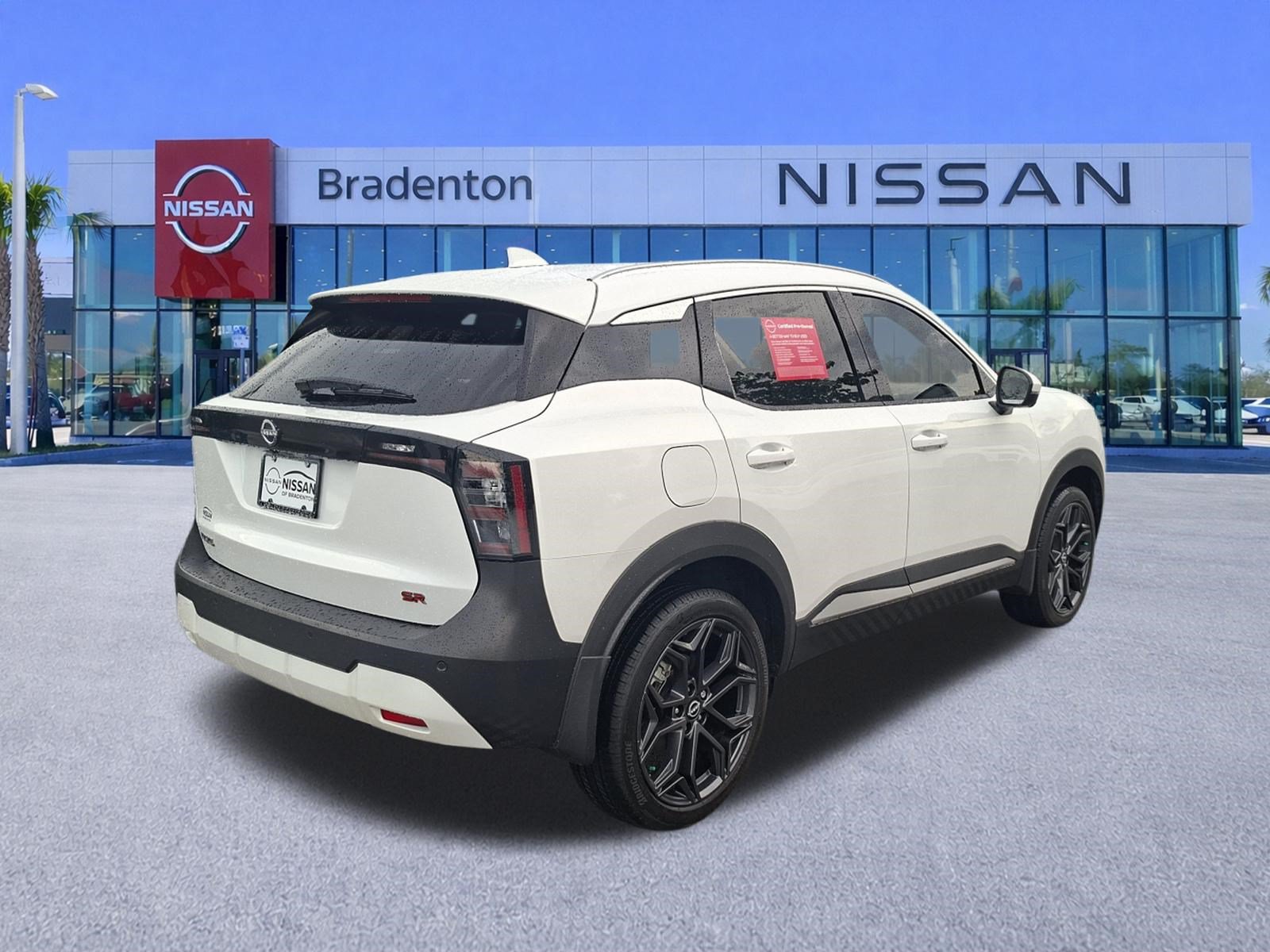 Used 2025 Nissan Kicks SR FWD image 5