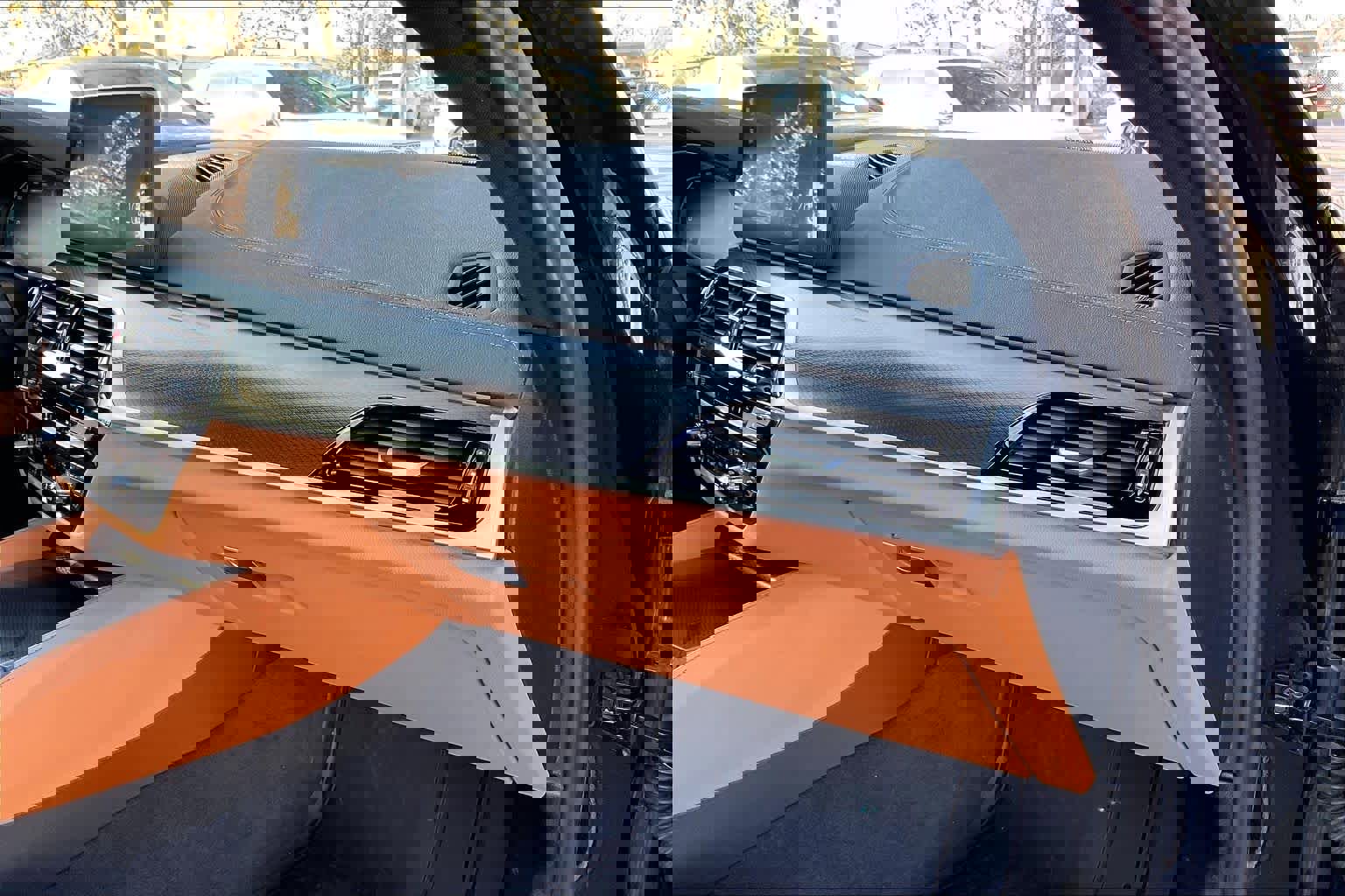 Used 2023 BMW M550i xDrive M550i xDrive w/ Executive Package image 17