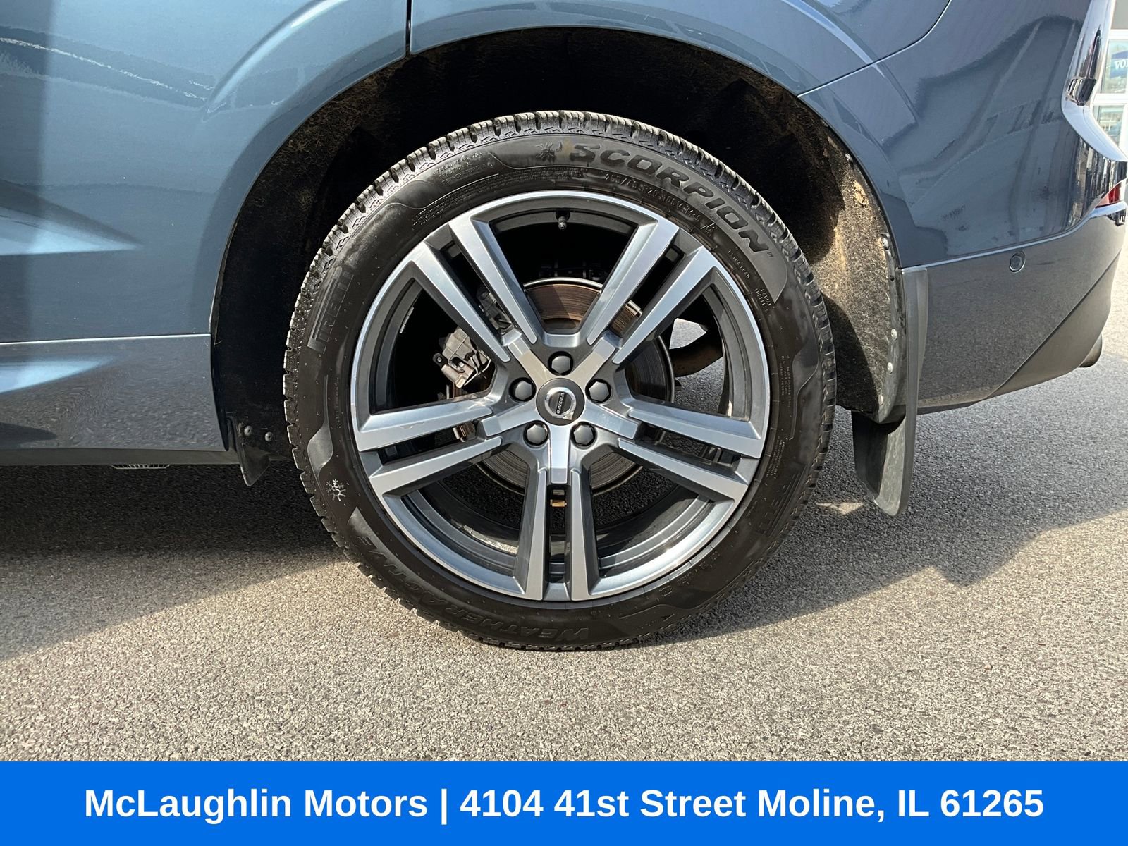 Used 2018 Volvo XC60 T5 Momentum w/ Convenience Package image 14