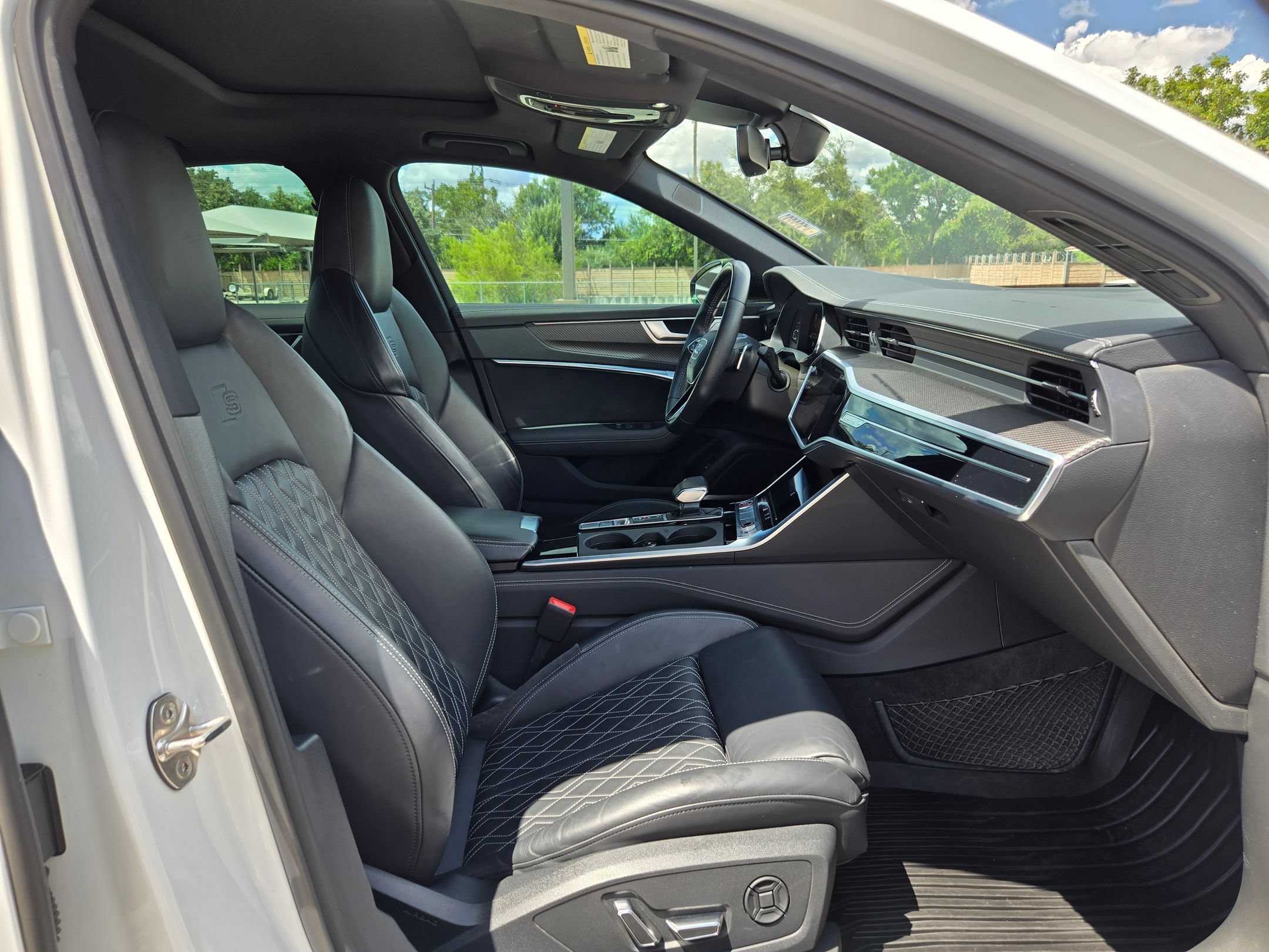 Used 2021 Audi S6 Premium Plus w/ S Sport Package AWD/4WD image 27