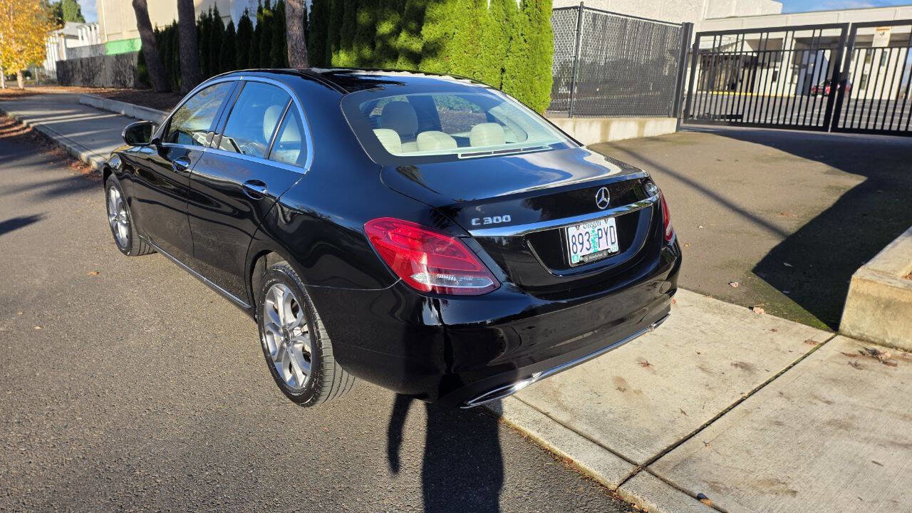 Used 2017 Mercedes-Benz C 300 4MATIC Sedan image 7