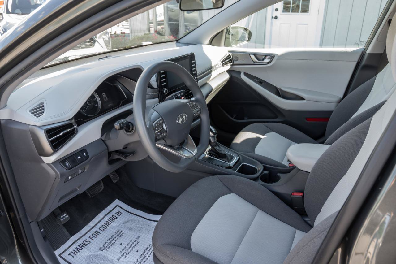 Used 2020 Hyundai Ioniq Blue FWD image 14