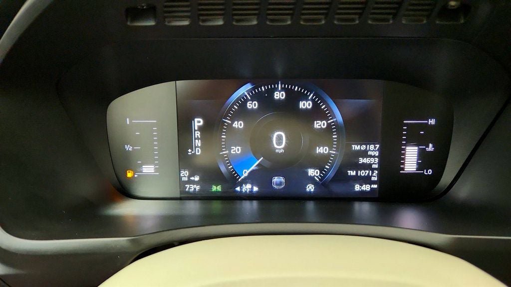 Used 2019 Volvo XC90 T5 Momentum w/ Protection Package Premier FWD image 15
