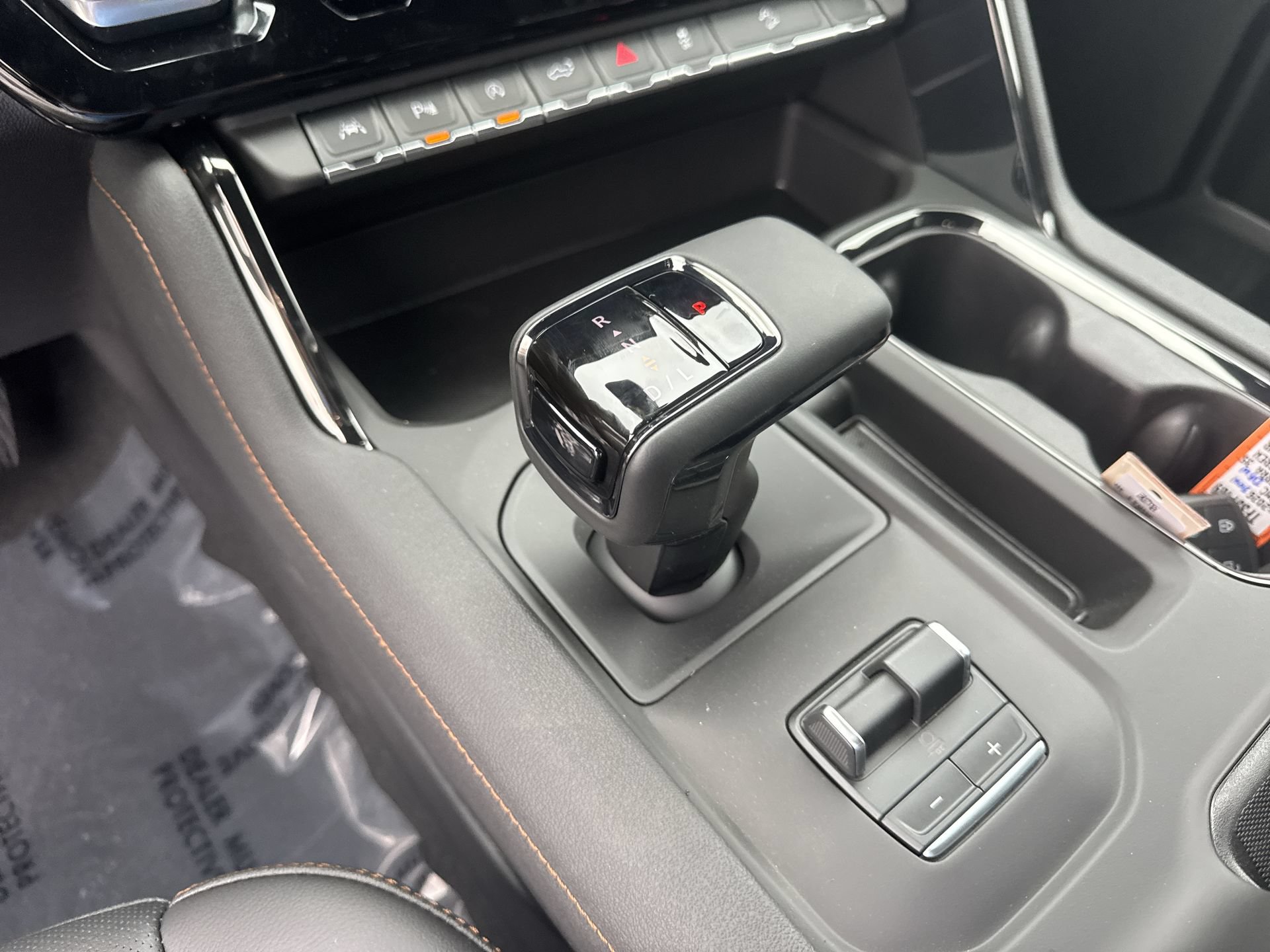 New 2026 GMC Sierra 1500 AT4 w/ AT4 Premium Package AWD/4WD image 22