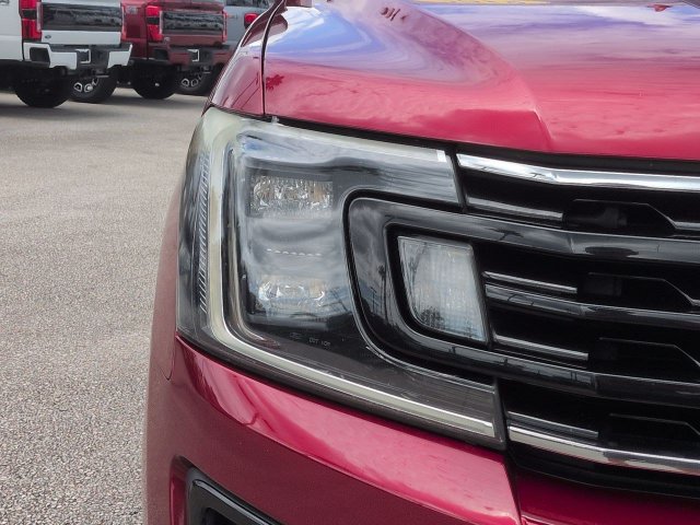 Used 2019 Ford Expedition Limited w/ Equipment Group 303A AWD/4WD image 10