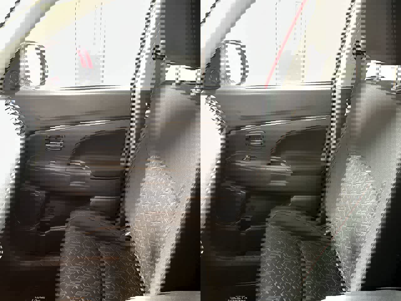 Used 2025 Mitsubishi Outlander Sport LE image 25