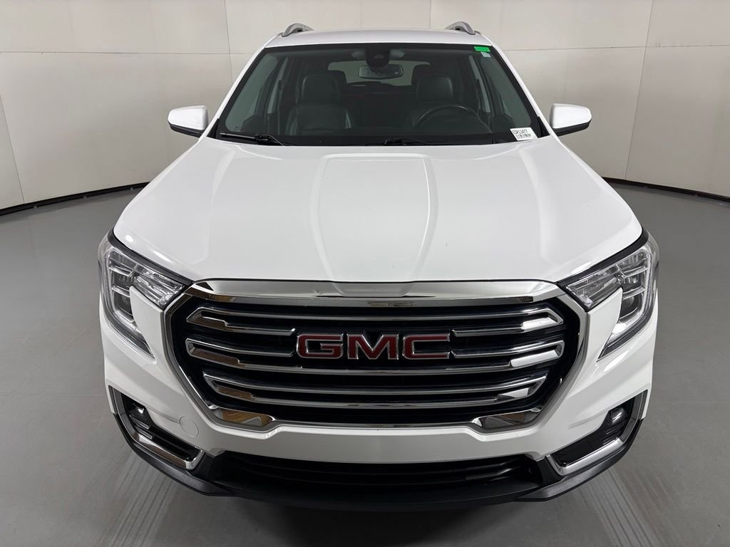 Used 2024 GMC Terrain SLT FWD image 3