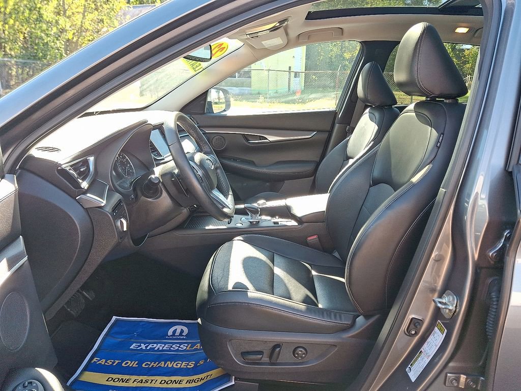 Used 2022 INFINITI QX50 Luxe image 13