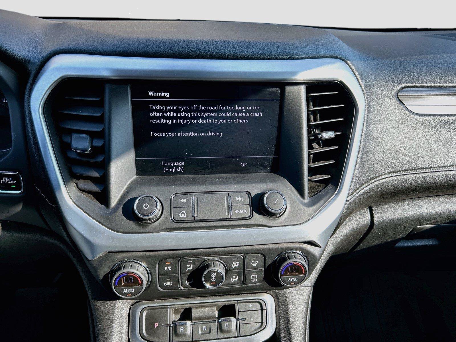 Used 2021 GMC Acadia SLT w/ LPO, Floor Liner Package FWD image 28