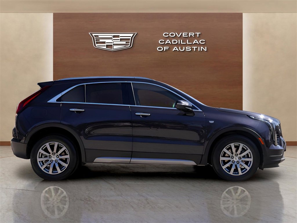Certified 2022 Cadillac XT4 Premium Luxury w/ Technology Package image 5