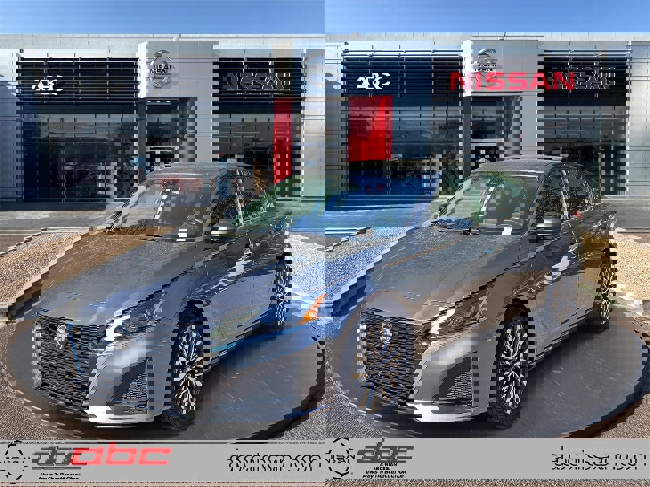 Used 2024 Nissan Altima 2.5 SV