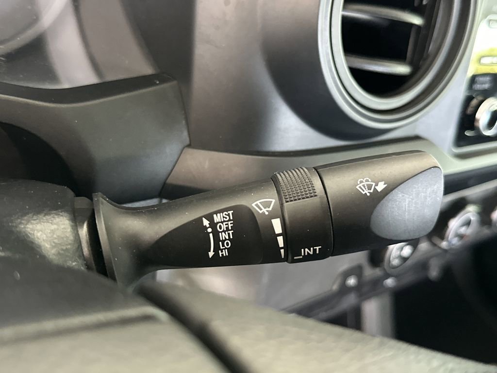 Used 2022 Toyota Tacoma SR RWD image 21