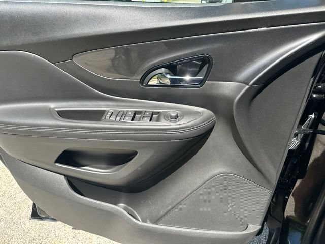 Used 2020 Buick Encore Preferred FWD image 36
