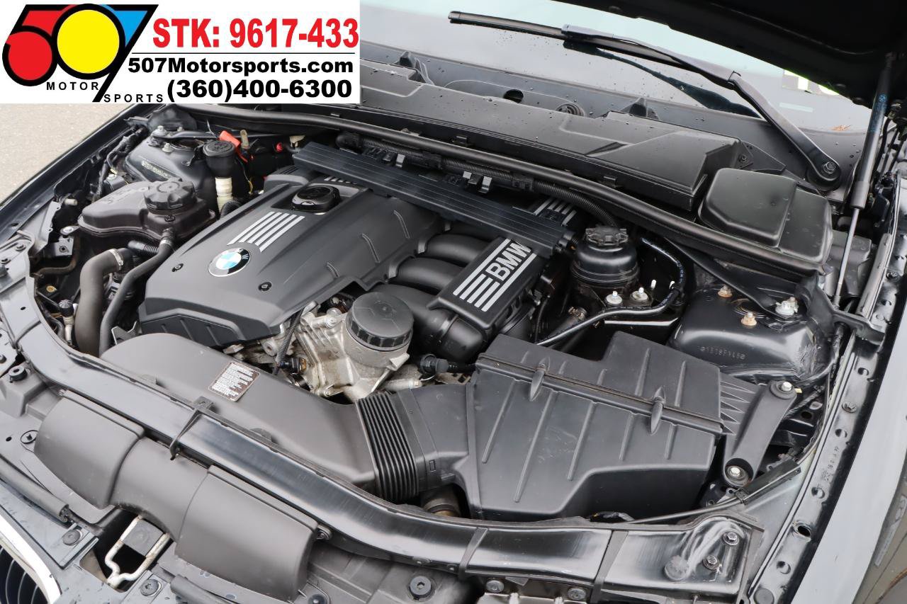 Used 2011 BMW 328i xDrive Sedan AWD/4WD image 24