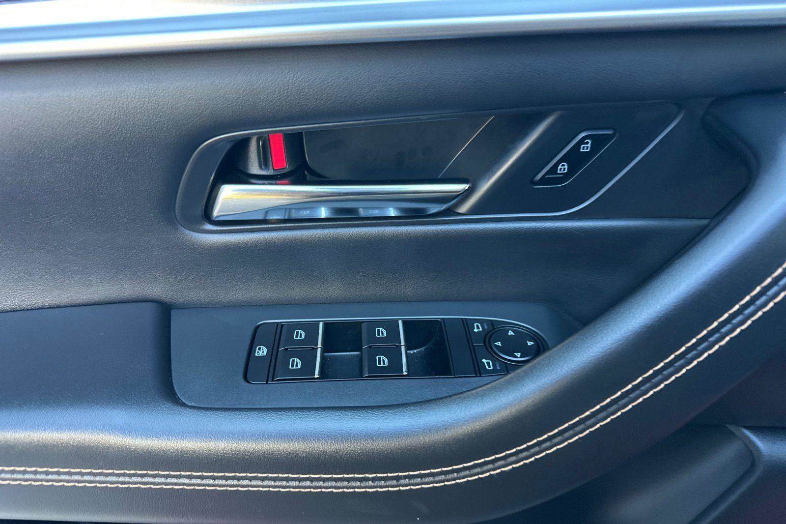 Certified 2025 MAZDA CX-70 Plug-In Hybrid w/ Premium Pkg image 13