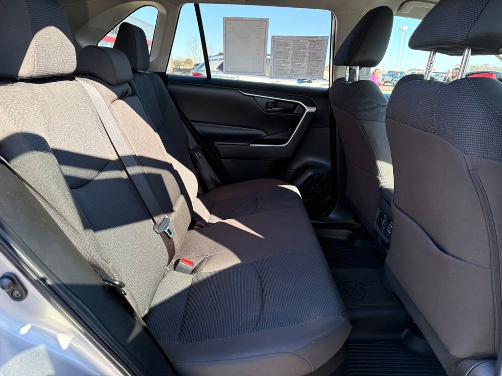 Certified 2025 Toyota RAV4 LE AWD/4WD image 12