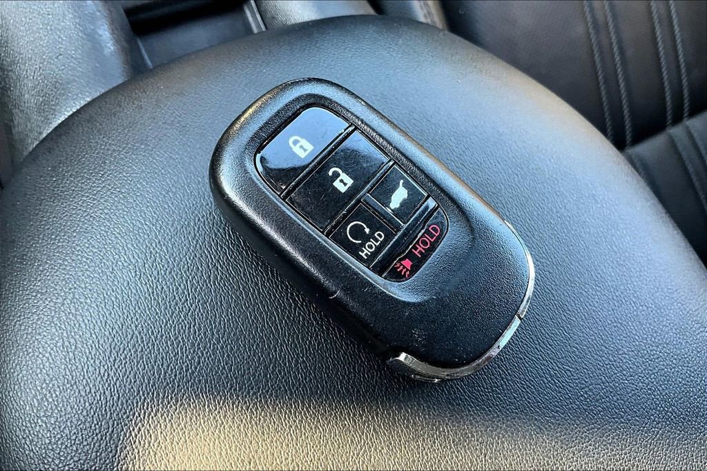 Certified 2024 Honda HR-V EX-L image 33