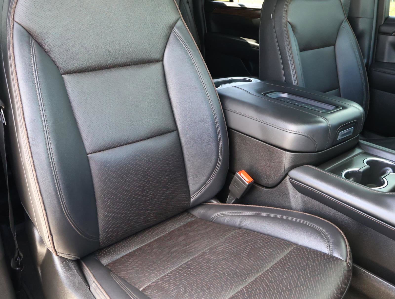 Used 2024 Chevrolet Suburban High Country image 22