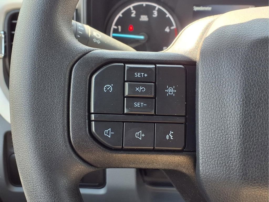 Used 2025 Ford F550 2WD Regular Cab Super Duty image 12