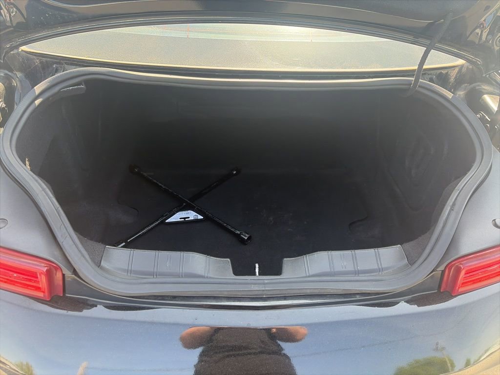 Used 2016 Chevrolet Camaro LT RWD image 25