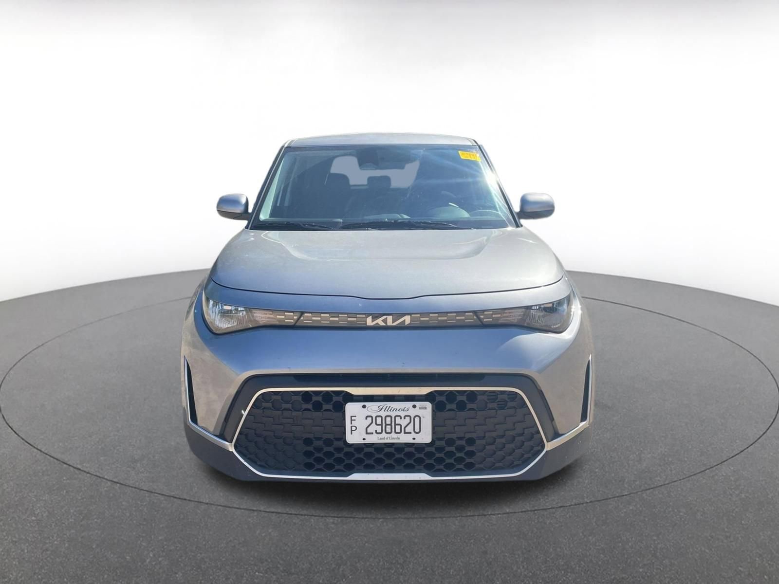 Used 2025 Kia Soul LX w/ LX Technology Package image 2