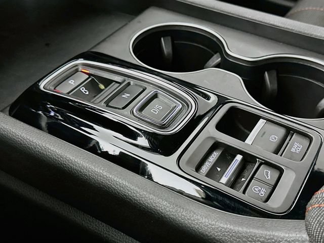 Certified 2025 Honda Pilot Sport image 26