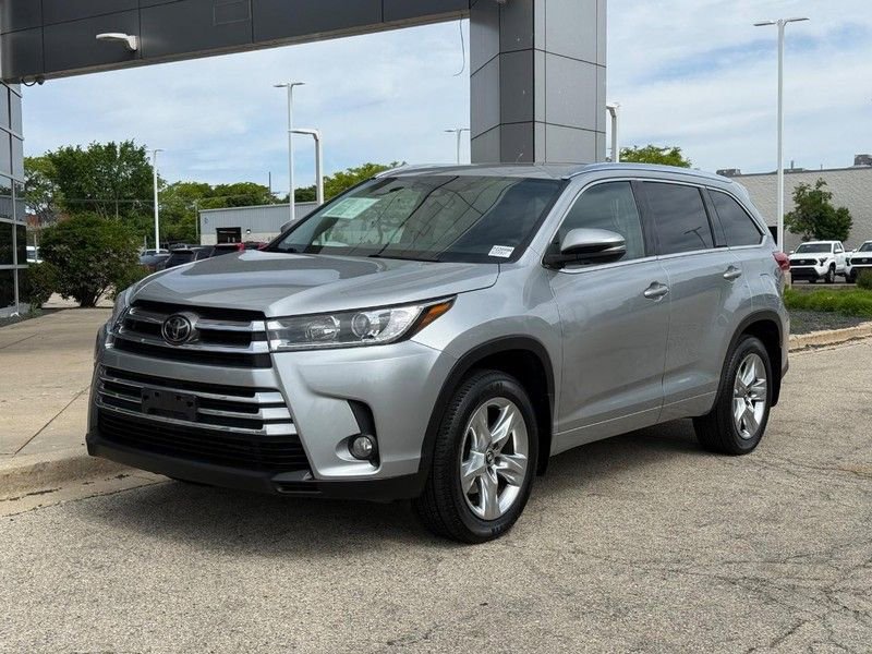 Used 2017 Toyota Highlander Limited w/ Carpet Mat Package AWD/4WD image 7