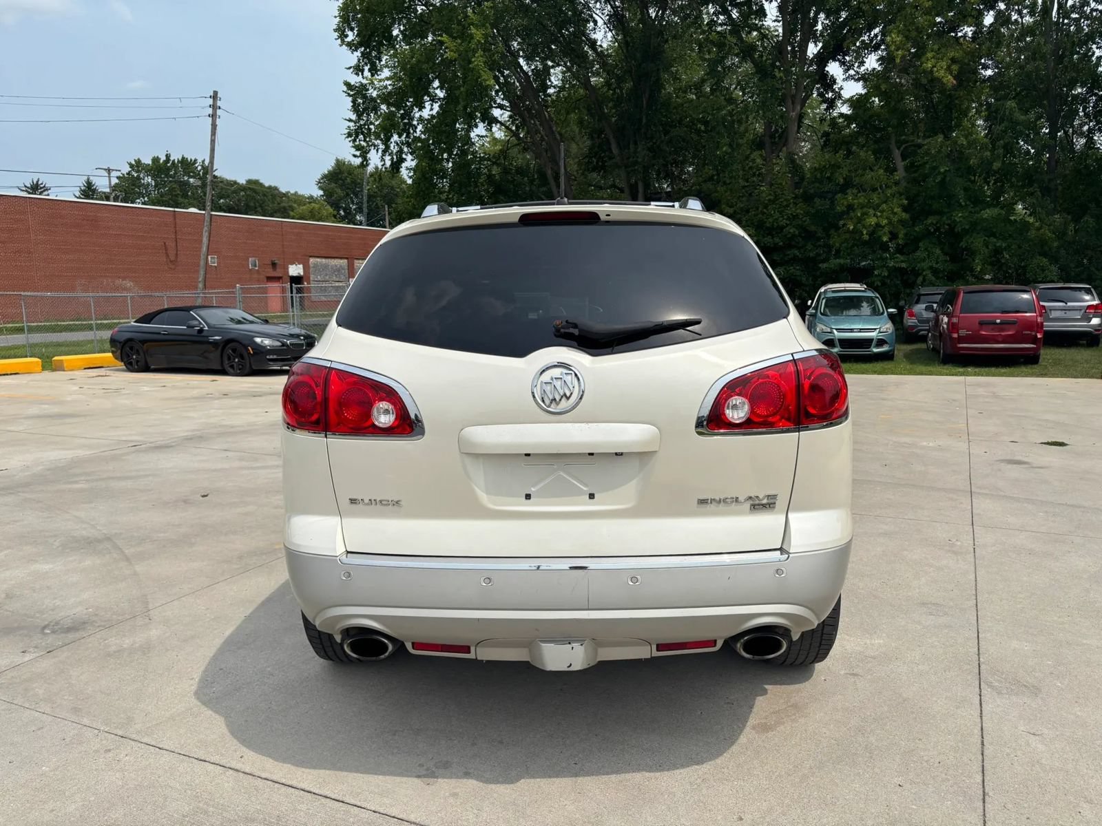 Used 2009 Buick Enclave CXL w/ Entertainment Package #2 AWD/4WD image 8