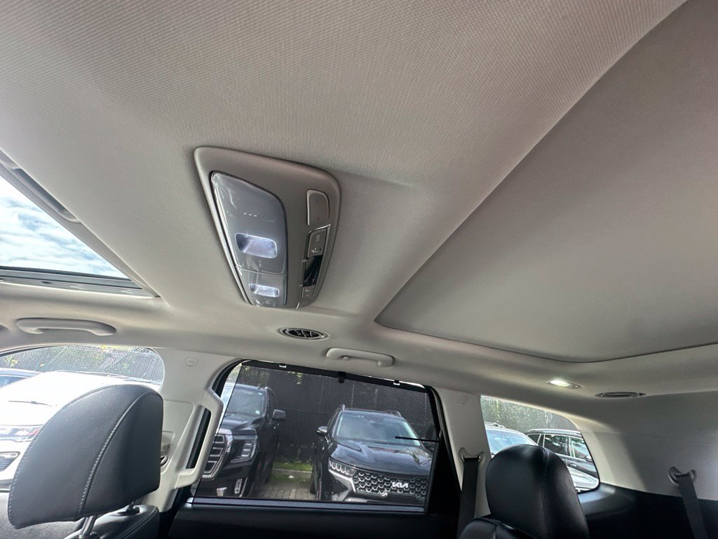 Used 2022 Kia Telluride SX w/ Nightfall Edition Package AWD/4WD image 29